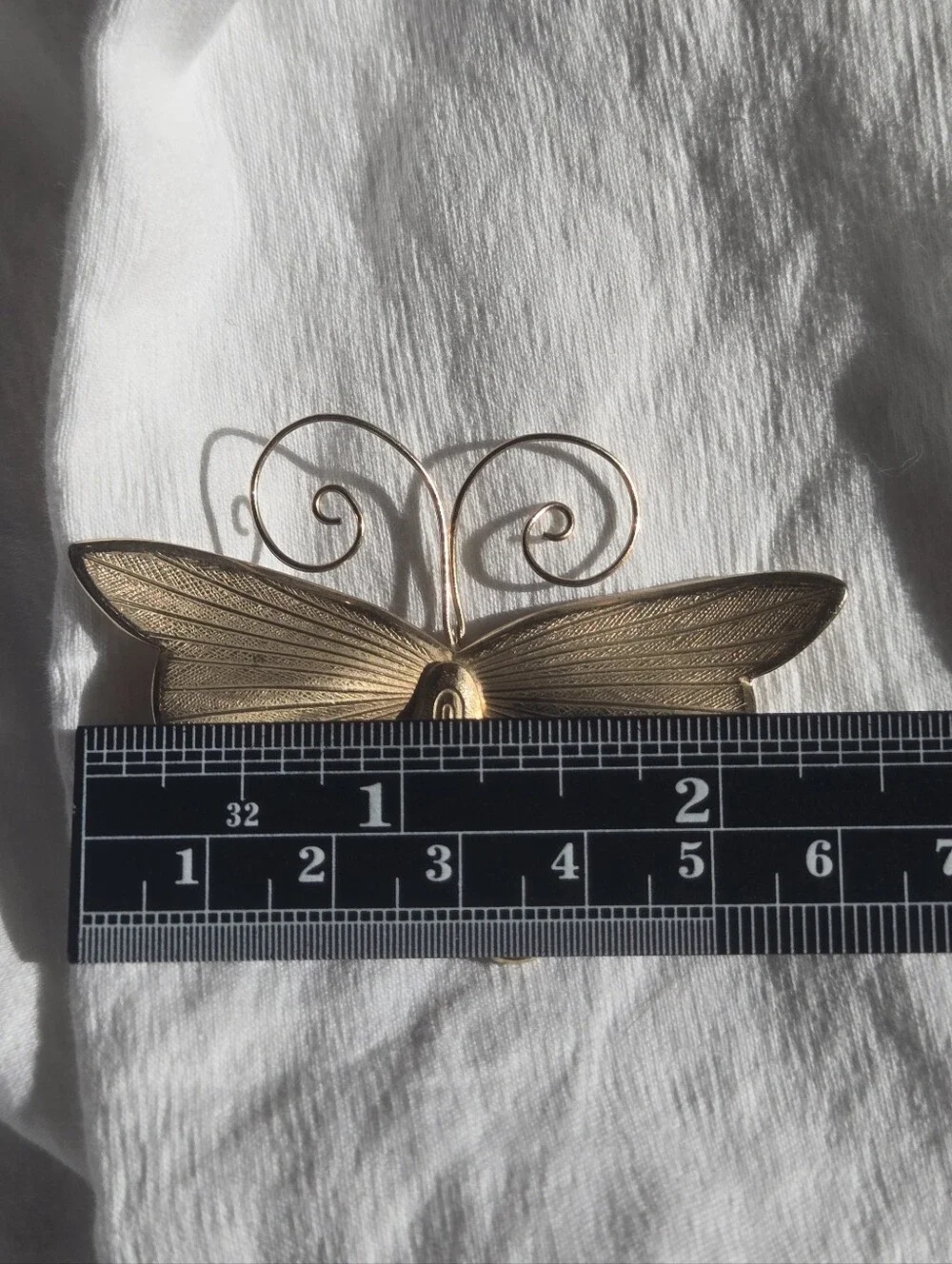 Giovanni Goldtone Butterfly Broach - Elegant